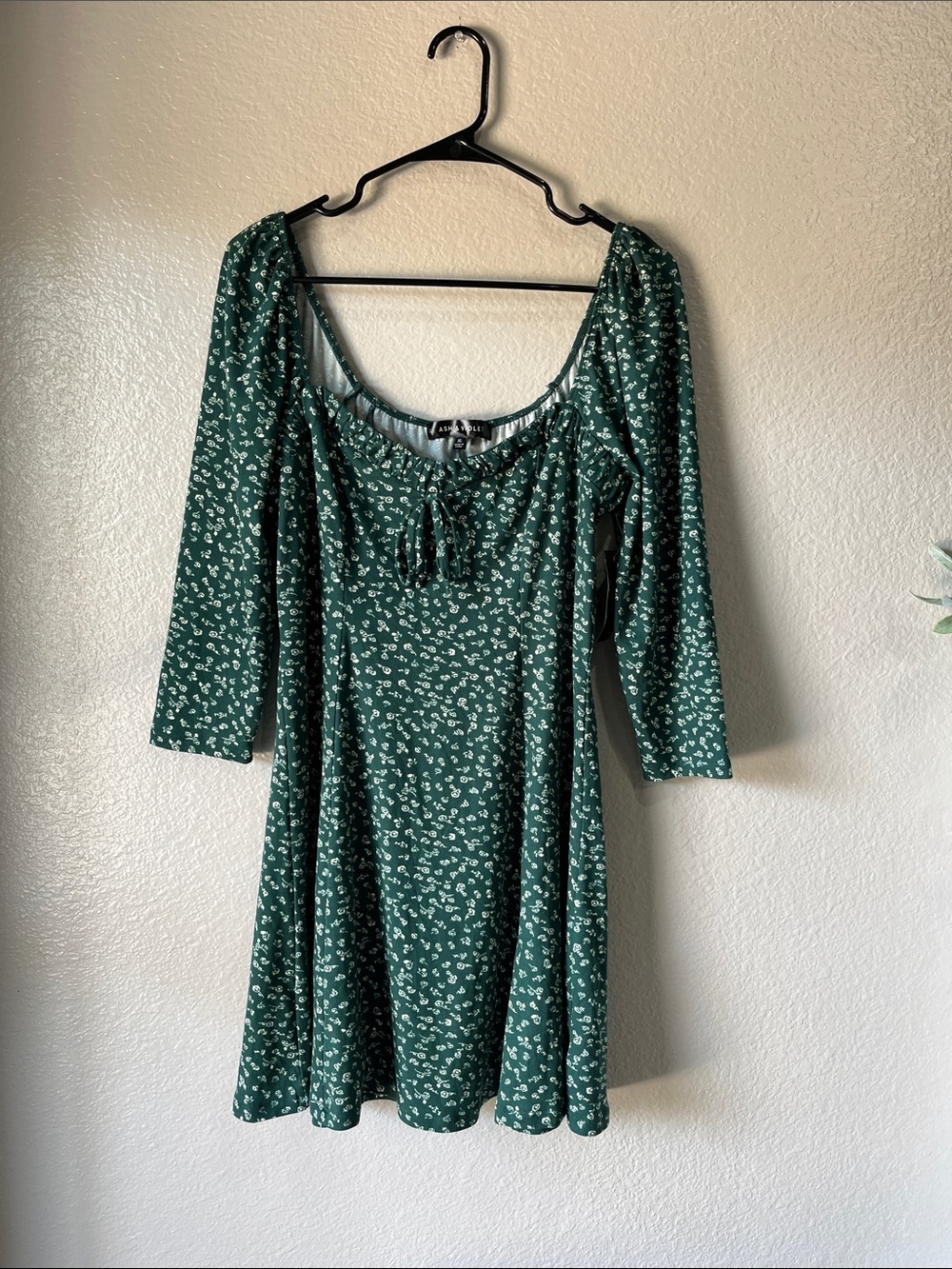 ASH & VIOLET Green Floral Tie-Front Swing Mini Dress Sz XL Off Shoulder